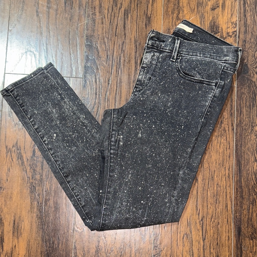 Women's Black Bleach Splatter Levi’s Jeans